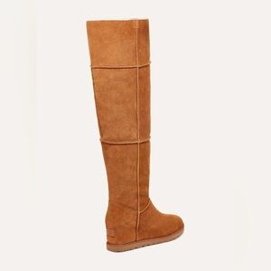 UGG’s Classic Femme OTK size 7